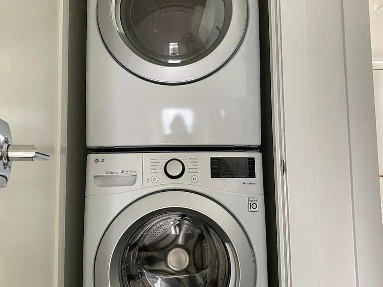 Third floor washer and dryer.