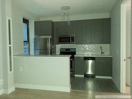 Rented by Sovereign Associates | media 26