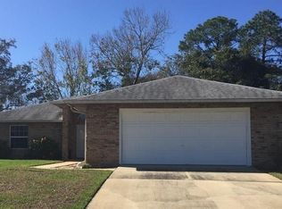 48 Fern Crest Dr, Debary, FL 32713