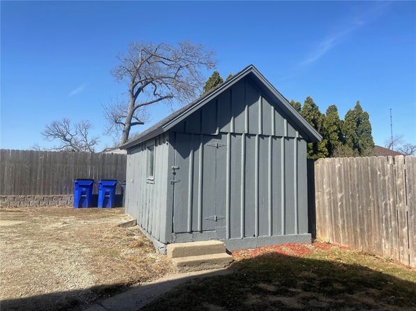 cedar-rapids-iowa-124302872 picture