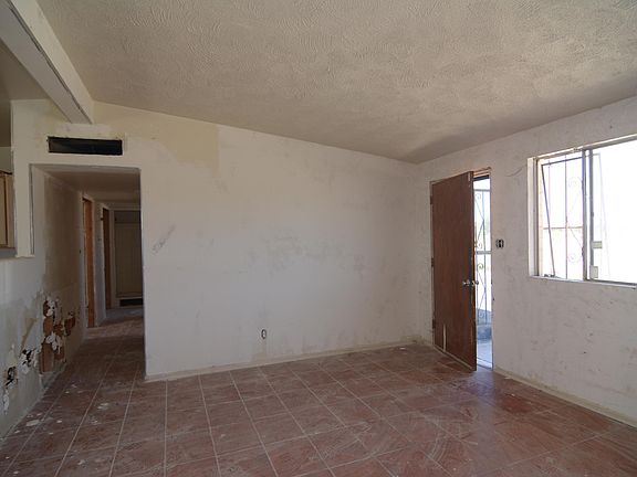 5th image of 757 W Calle Garcia