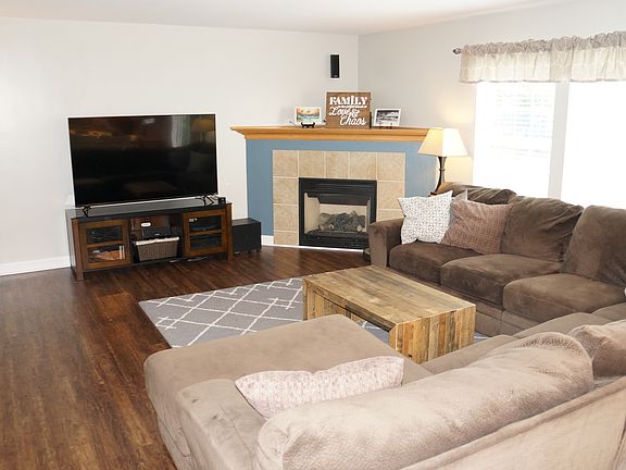 5th image of 682 Summerlyn Dr