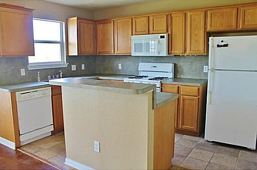 4th image of 1072 Windmeadows Dr