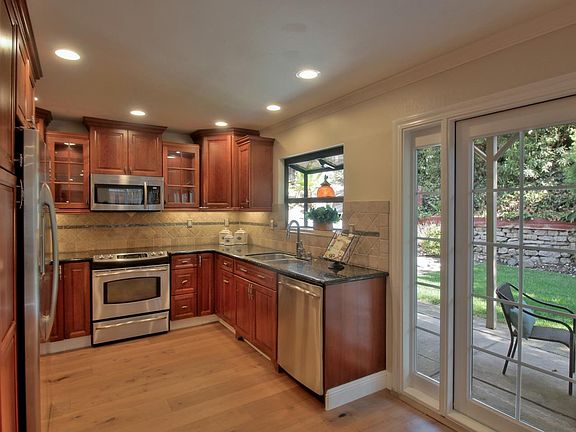 5th image of 481 Curie Dr