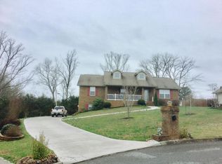174 Emory Ln, Tazewell, TN 37879