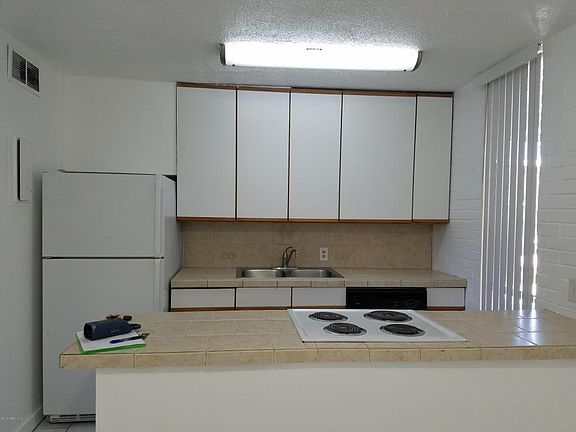 5th image of 901 Ocean Blvd APT 19
