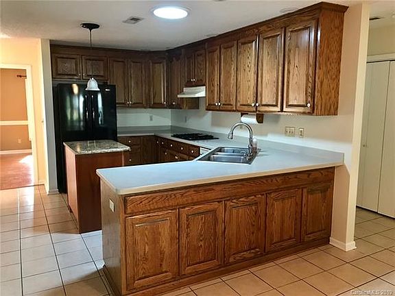 5th image of 7314 Sheffingdell Dr