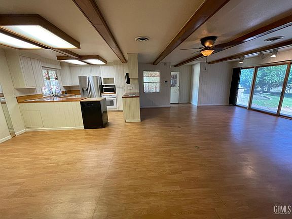 4th image of 6212 Bel Aire Way