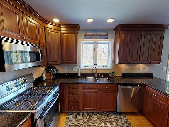 2nd image of 215 Imperial Dr