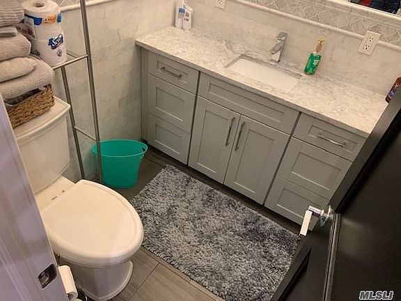 5th image of 2319 31st Ave APT 3