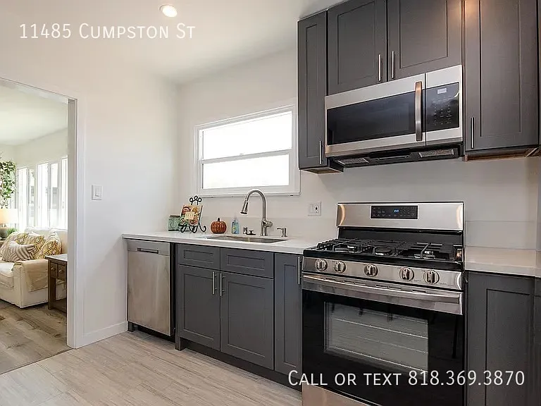11485 Cumpston St — Photo 9