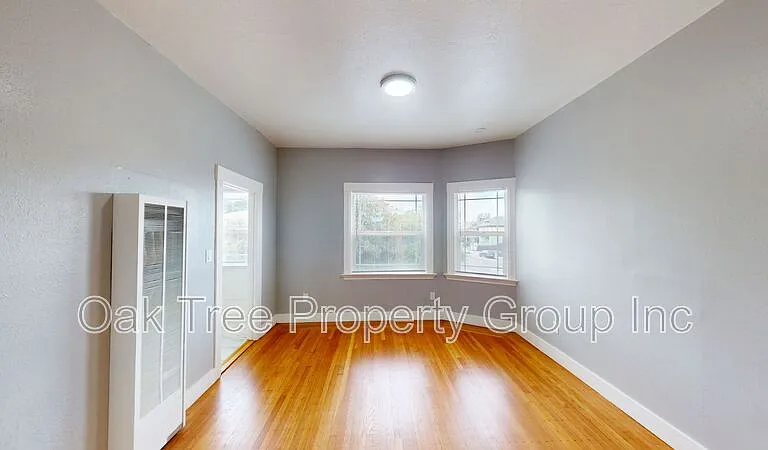 624 31st St #628 — Photo 2