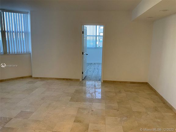 5th image of 999 Brickell Bay Dr APT 402