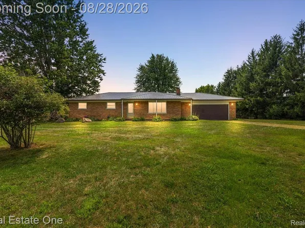 15250 34 Mile Rd, Armada, MI 48005