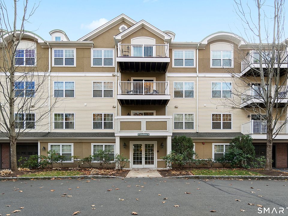 1st image of 26 Schoolhouse Drive #204