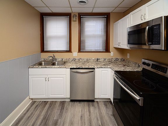 3rd image of 602 1st Ave #C