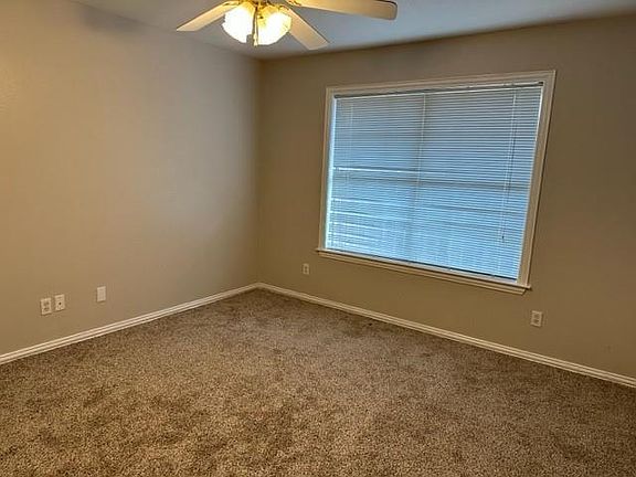 5th image of 326 N Scullin Ave #101