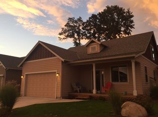 1002 Red Tail Loop, Hood River, OR 97031