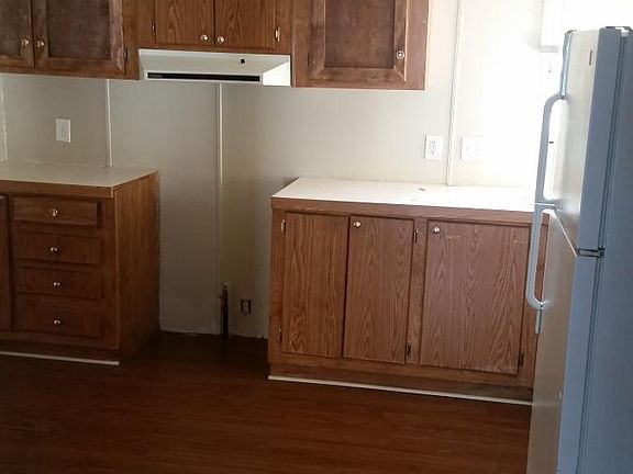 4th image of 1629 Crescentlane Dr