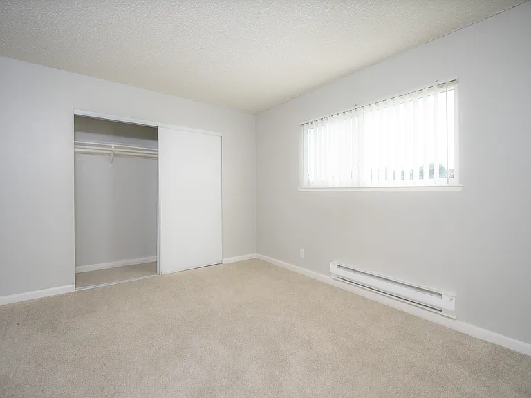 Oliva UNIT#26 bed Oliva UNIT#26 bed