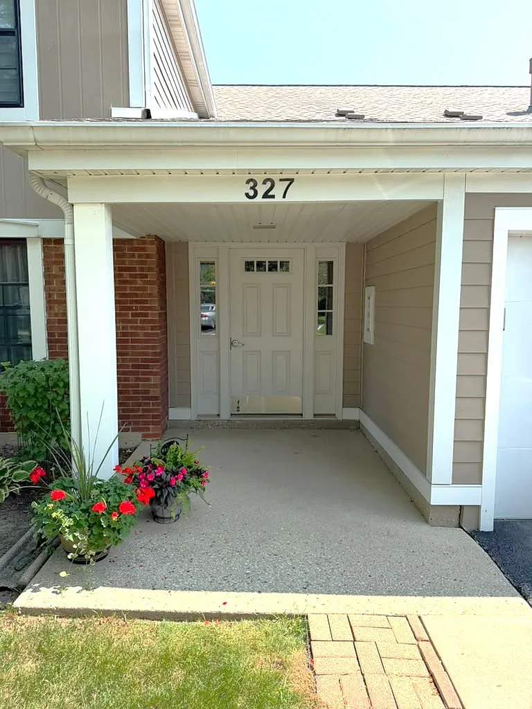 2 bed, $2,250 — Photo 2