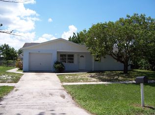 971 Jasmine St, North Fort Myers, FL 33903