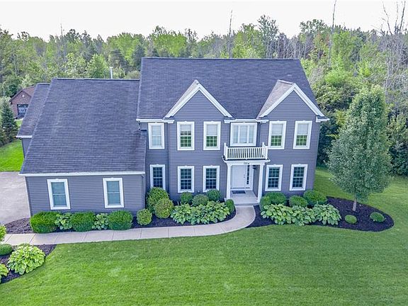 2nd image of 7204 Creekbend Dr