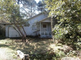 32725 Happy Ln, Fort Bragg, CA 95437