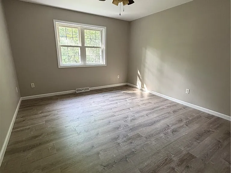 300A Verona St — Photo 7