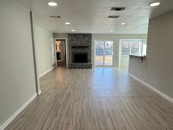 4th image of 4310 Prairie Dr