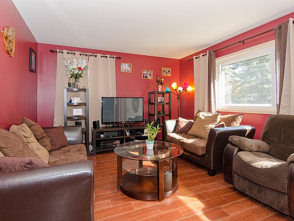 2nd image of 6744 Carlsen Ave