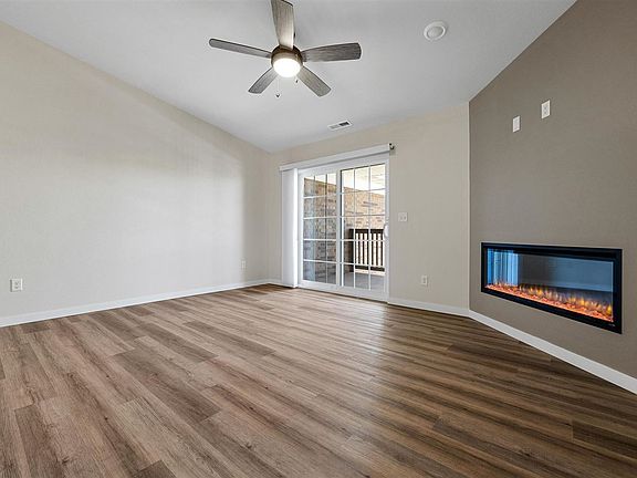 5th image of 460 N Kansas Ave #9