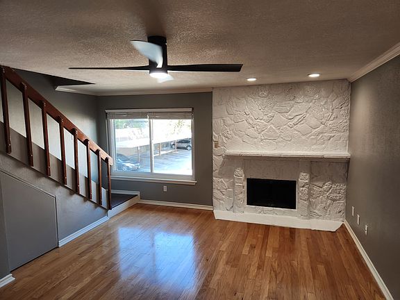 2nd image of 4107 Medical Dr #7