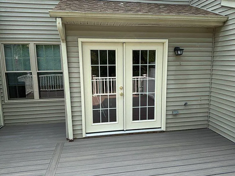 361 Kent Ln — Photo 27