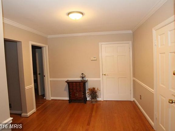 4th image of 4613 Upland Dr