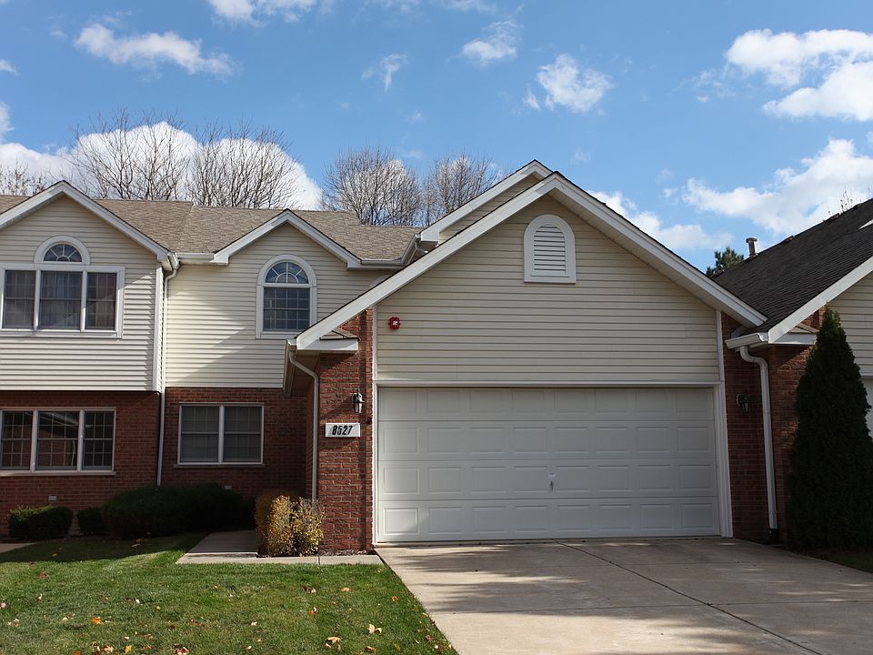 1st image of 8527 Sandalwood Dr
