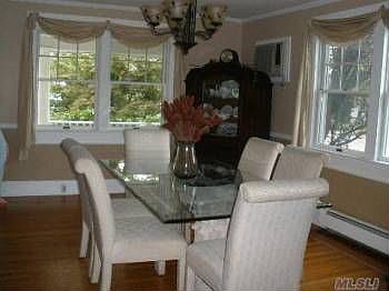 5th image of 2997 Waverly Ave