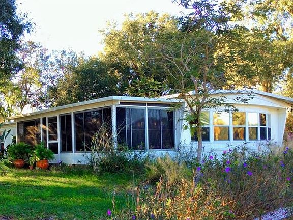 4th image of 39 Woodland Cir