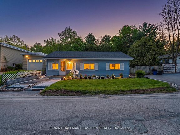 3rd image of 7069 Waverly St