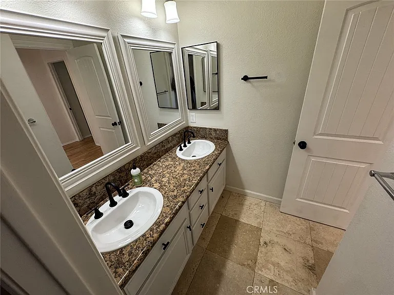 16438 Cyan Ct — Photo 25