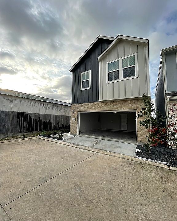 1st image of 5530 Holguin Hollow St