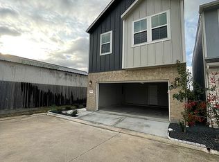 5530 Holguin Hollow St, Houston, TX 77023