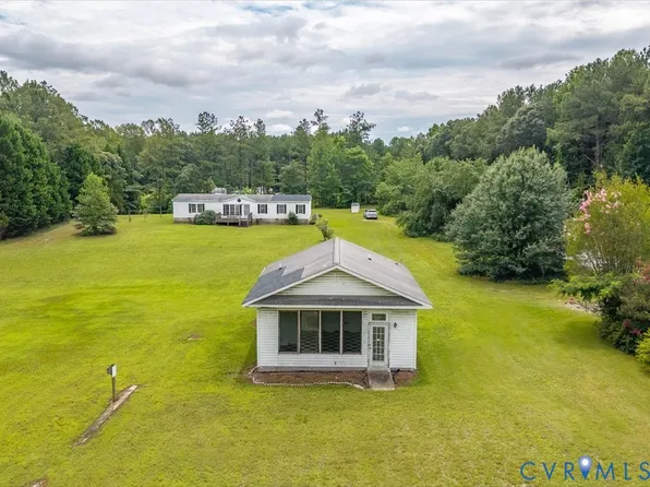 4516 Buena Vista Rd, Saluda, VA 23149