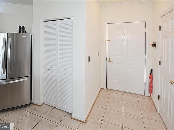 4th image of 1625 International Dr Unit 404