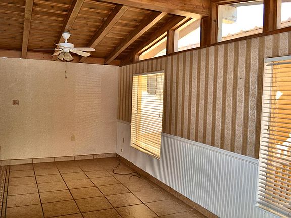 5th image of 300 Montana Ave APT 2