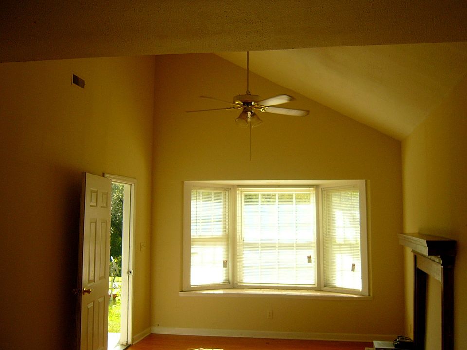 1st image of 3623 Lansing Ave