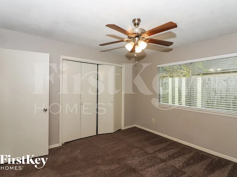 12426 Sungate Ln — Photo 11