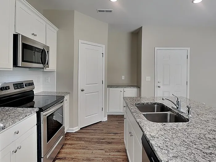5737 Camp Ct SW — Photo 8