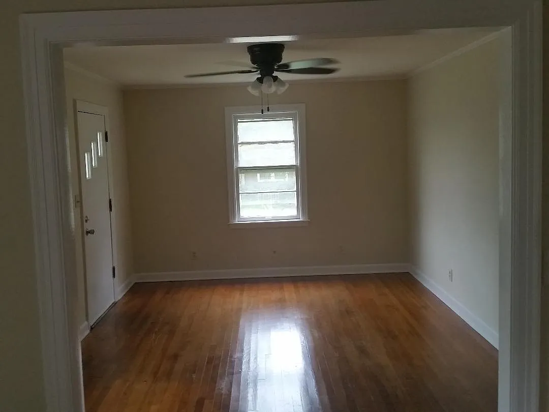 2 bed, 900 sqft, $1,700 — Photo 4