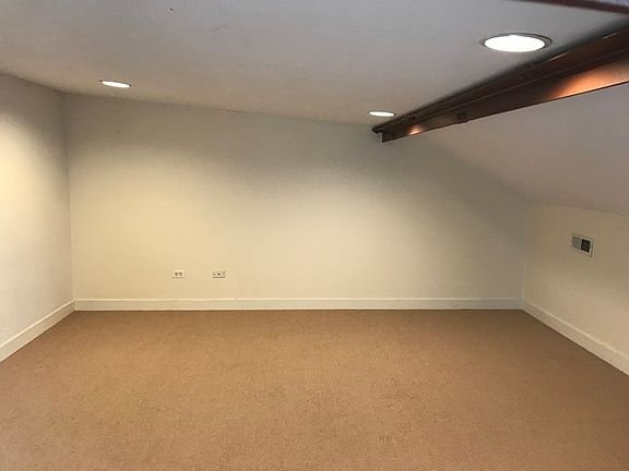 2nd image of 2041 W North Ave #10AB